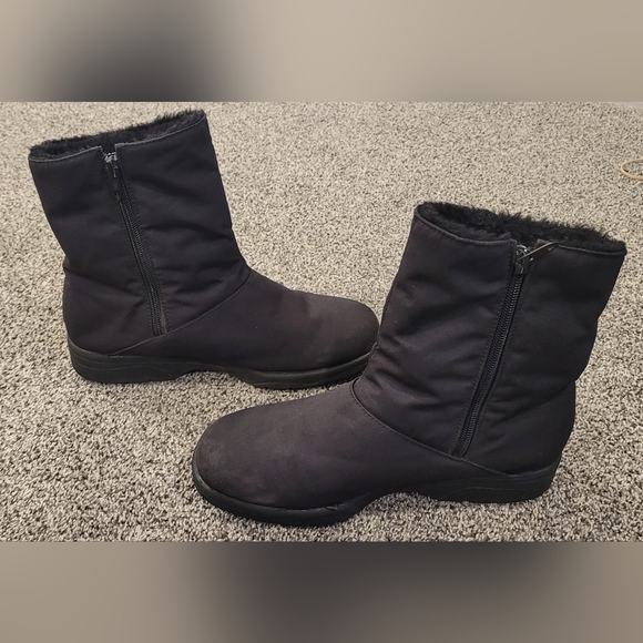 TOE WARMERS BOOTS WOMEN'S SIZE 8 BLACK WATERPROOF BOOTS - Picture 2 of 12